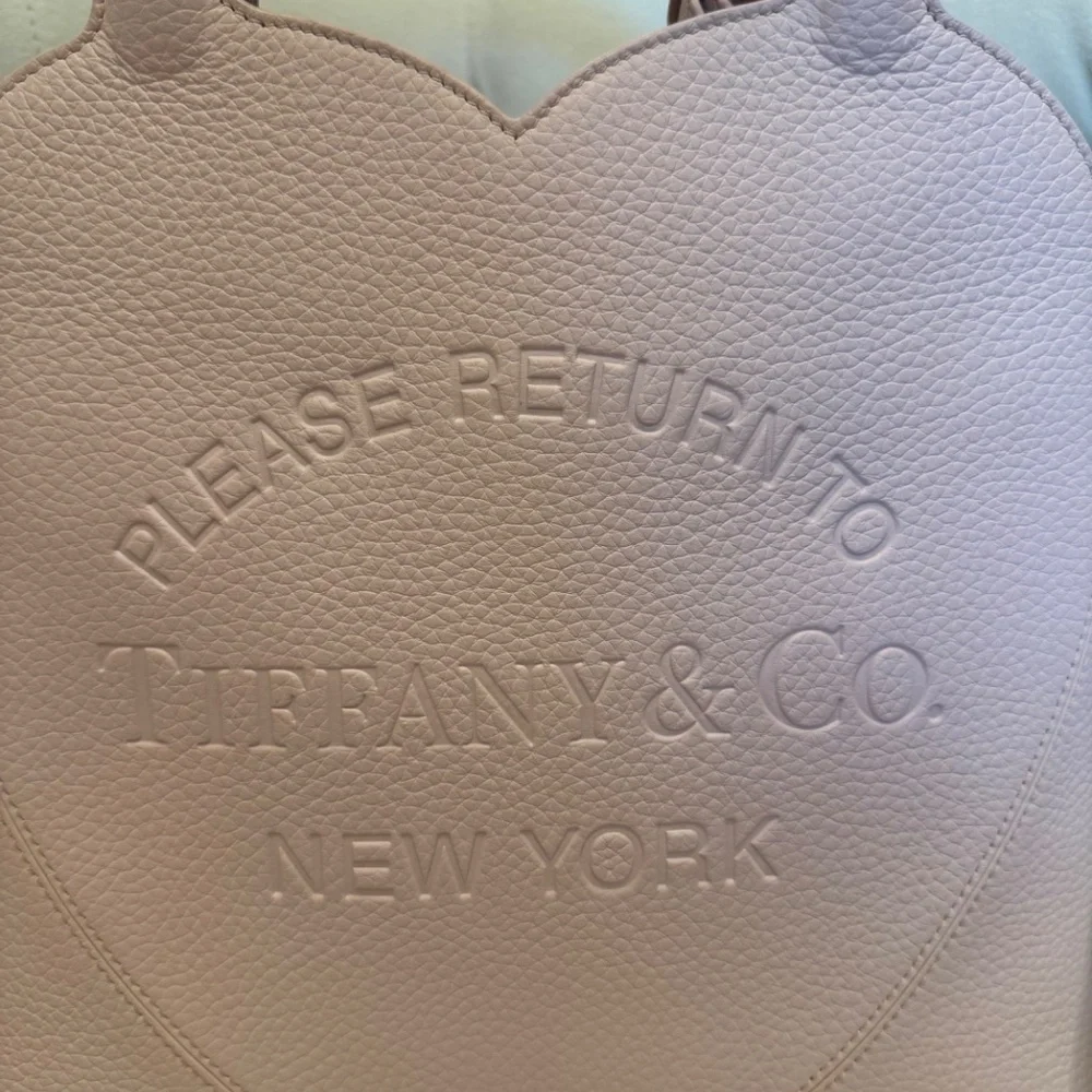 Return to Tiffany Medium Blush Pink Tote Bag - Picture 2 of 7